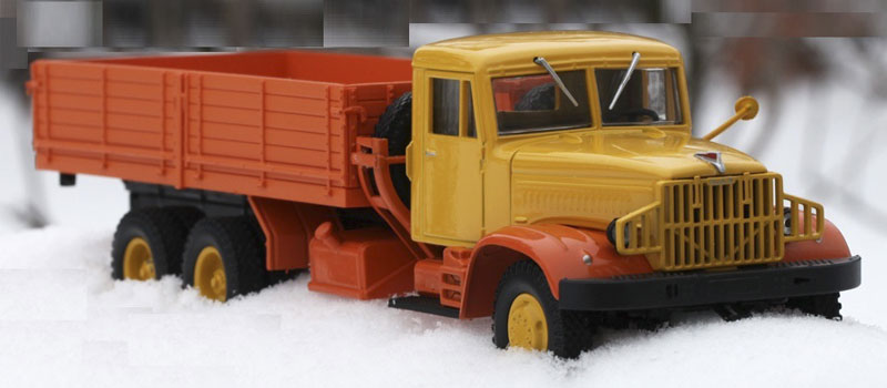 Масштабная модель КрАЗ-219Б (1966-69) экспортный