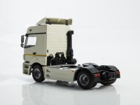 Масштабная модель 1:43 Седельный тягач 4х2 КамАЗ-5490, высокая крыша, белый, Автоистория (АИСТ), дилерская упаковка для ПАО КАМАЗ