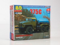 Сборная модель 1:43 Полноприводный седельный тягач из Миасса 6х6 -375С с тентованной крышей (AVD Models)