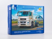 Сборная модель 1:43 Магистральный седельный тягач 4х2 КамАЗ-5490-S5 рестайлинг (AVD Models)