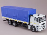 Масштабная модель 1:43 Трехосный бортовой грузовой автомобиль КАМАЗ-65207 с тентом, серый, синий, Start Scale Models (SSM)