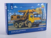 Сборная модель 1:43 Экскаватор-планировщик ЭО-3532 на шасси 6х4 КамАЗ-5511 (AVD Models)
