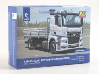 Масштабная модель 1:43 Двухосный бортовой автомобиль 4х2 КАМАЗ-53251 (AVD Models, смола)