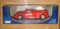 Масштабная модель 1:18 Спортивный легковой автомобиль Pagani Zonda C12, красный (MotorMax)