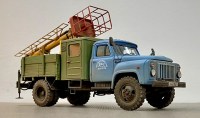 Сборная модель 1:43 Телескопическая вышка ТВГ-15, на шасси автомобиля 4х2 Горький-52 (AVD Models)