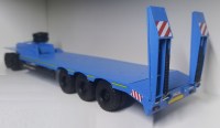 Сборная модель 1:43 Пятиосный отечественный прицеп-тяжеловоз ЧМЗАП-83992 для перевозки спецтехники (Клен) 