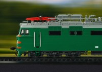Масштабная модель 1:87 Советский магистральный грузопассажирский электровоз ВЛ60К с журналом №1 (Наши Поезда. Modimio)