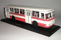 Коллекционная масштабная модель 1:43 Автобус ЛиАЗ-677 розово-белый (ClassicBus)