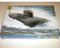 Сборная масштабная модель 1:700 Атомный подводный крейсер 