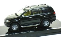 Коллекционная масштабная модель 1:43 Легковой автомобиль 4х4 MITSUBISHI PAJERO SPORT (Vitesse)