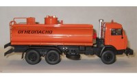 Коллекционная масштабная модель 1:43 НефАЗ-6606 (КАМАЗ-53215) с журналом (De Agostini)