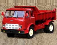Коллекционная масштабная модель 1:43 Грузовой автомобиль МАЗ-503А красный (Наш Автопром)