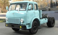 Коллекционная масштабная модель 1:43 Седельный тягач МАЗ-504Б голубой (Наш Автопром)