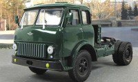 Коллекционная масштабная модель 1:43 Седельный тягач МАЗ-504Б зеленый (Наш Автопром)