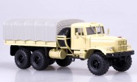 Коллекционная масштабная модель 1:43 Грузовой автомобиль КрАЗ-255 с тентом, 1969г., песочный (НАП)