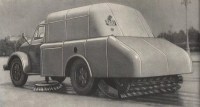 Сборная модель 1:43 Подметально-уборочная машина ПУ-20 (51А) на шасси Горький-51А (AVD Models)