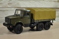 Коллекционная масштабная модель 1:43 Грузовой автомобиль ЗиЛ-4334 тент, темно-зеленый (Автоистория)
