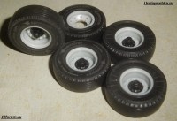 Комплект колес, диски R22,5 и покрышки Kormoran 385\65 1:43 для двухосных прицепов и полуприцепов, отечественного и зарубежного производства (Маэстро моделс)