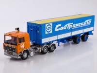 Масштабная модель 1:43 Седельный тягач 6х2 Вольво, Volvo F12 с тентованным полуприцепом Fruehauf Savoyarde, Sovtransavto, Start Scale Models (SSM)