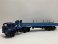 Металлический комплект 1:43 для сборки вездеходный полуприцеп из Нефтекамска -9334-24-10 с передней стенкой и кониками (Клен)