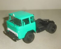 Масштабная модель 1:43 Седельный тягач КАЗ-608 Колхида, зеленый, Автоистория (АИСТ)