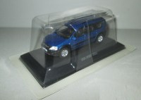 Масштабная модель 1:43 Легковой автомобиль Лада Ларгус Кросс с журналом №33 (Автолегенды. Новая эпоха)