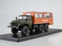 Масштабная модель 1:43 Вахтовый автобус 6х6 НефАЗ-42112 на  шасси вездехода  из Миасса -4320 (Start Scale Models)