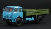 Коллекционная масштабная модель 1:43 Бортовой грузовик 4х2 МАЗ-500, голубой, зеленый (Start Scale Models (SSM)