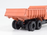 Масштабная модель 1:43 Советский самосвал 6х4 КрАЗ-222 "Днепр", с журналом №46 (Легендарные грузовики СССР)