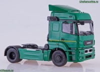 Коллекционная масштабная модель 1:43 Седельный тягач 4х2 КамАЗ-5490 высокая крыша, ранняя оптика, зеленый (Дилерская упаковка АИСТ)