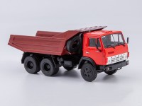  Масштабная модель 1:43 Советский самосвал 6х4 КамАЗ-5511, поздний, горизонтальные ребра жесткости, Автоистория (АИСТ)