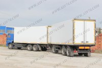 Сборная модель 1:43 Трехосный прицеп-фургон на шасси из Нефтекамска -8332-22-04 (Клен)