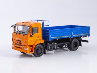 Масштабная модель 1:43 Современный бортовой автомобиль 4х2 КамАЗ-43253, оранжевый, синий, Автоистория (АИСТ) для ПАО КАМАЗ