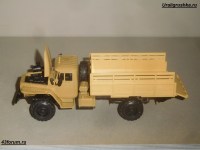 Масштабная модель 1:43 Бортовой грузовик 4х4 Миасский-43206, ранний, песочный, без тента (Элекон)