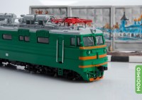 Масштабная модель 1:87 Советский магистральный грузопассажирский электровоз ВЛ60К с журналом №1 (Наши Поезда. Modimio)