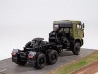 Коллекционная масштабная модель 1:43 Седельный тягач 6х6 КамАЗ-65225, слебедкой, хаки (Автоистория (АИСТ)