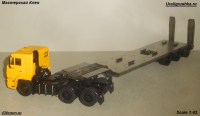 Сборная модель 1:43 Трехосный полуприцеп-тяжеловоз ЧМЗАП-990640 по спецификации 075 (Клен)