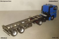 Сборная модель 1:43 Двухосный полуприцеп-контейнеровоз с пневмоподвеской для перевозки 20 фт контейнера ТОНАР-974628-10 (Клен)
