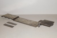 Сборная модель 1:43 Трехосный низкорамный полуприцеп ЧЗПТ-935911 для полноприводных седельных тягачей (Клен)