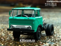 Коллекционная масштабная модель 1:43 КАЗ-608 Колхида, зеленый с журналом №7 (Легендарные грузовики СССР)