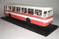 Масштабная коллекционная модель Автобус
ЛиАЗ-677М (красно-белый)