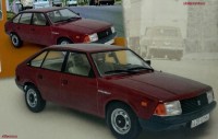 Коллекционная масштабная модель 1:24 Легковой автомобиль Москвич-2141 с журналом №38 (Hachette)