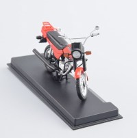 Масштабная модель 1:24 Советский мотоцикл ЗДК 4.105 "Сова-175" с журналом №57 "Наши Мотоциклы" (MODIMIO Collections)