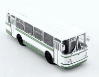 Масштабная модель 1:43 Городской двухдверный автобус ЛАЗ-695Н, ранних лет выпуска с журналом №60 (Наши Автобусы. Modimio)