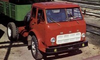 Седельный тягач МАЗ-504А красный