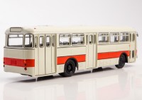 Масштабная модель 1:43 Городской автобус Икарус-556 с журналом №38 (Наши Автобусы. Modimio)