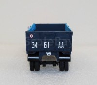 Сборная модель 1:43 Одноосный самосвальный полуприцеп ПС-1305 с надставными бортами для ЗиЛ-130В1 (Клен)