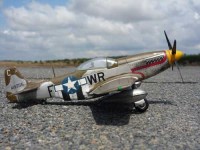 Сборная масштабная модель американский истребитель Р-51 \