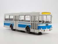 Масштабная модель 1:43 Городской автобус ЛАЗ-4202, белый, голубой, Советский Автобус (СОВА)