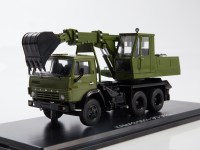 Масштабная модель 1:43 Экскаватор-планировщик ЭО-3532 на шасси 6х4 КамАЗ-5511, хаки (SSM)